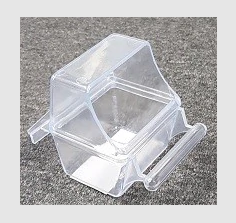 Feeder Clear Plastic With Hood